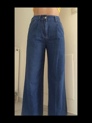 Shein high-waisted blue denim jeans, petite collection