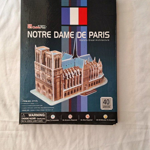 3D Puzzle Notre Dame de Paris used, 40 pieces