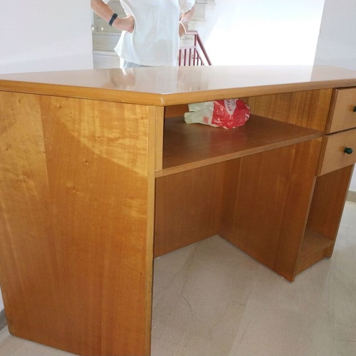 Reception desk used, length 1.60 m, height 80 cm