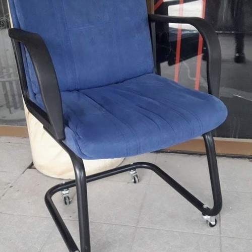 Office chair used, metal, with or without wheels