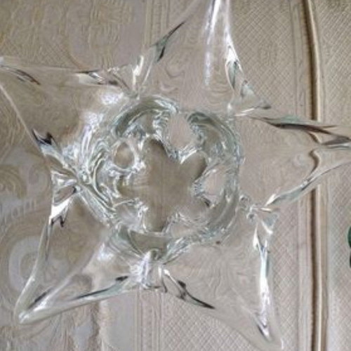 Murano fondant dish used, white crystal star