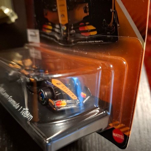 McLaren Formula 1 Team Hot Wheels Premium καινούργιο