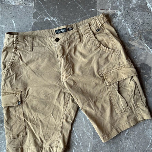 Emerson cargo men's shorts beige size 36 like new