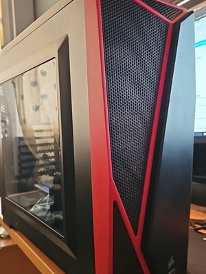 Corsair Carbide Spec-04 ATX case like new with 5 fan slots and plexiglass side