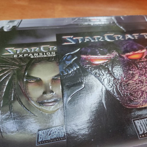 StarCraft Battle Chest PC game used, big box with manuals