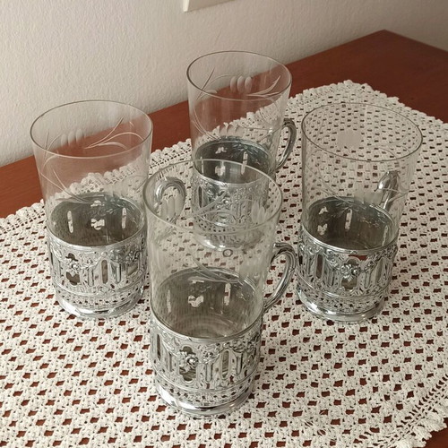 Set of vintage Art Nouveau 1960 glass holders with glasses like new