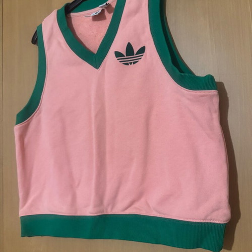 Adidas vest knitted texture like new, pink, size M