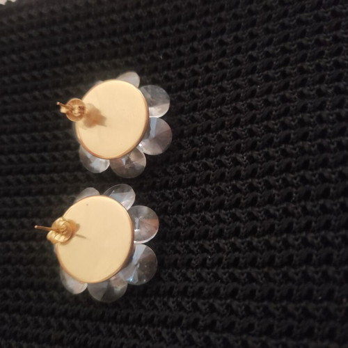 Crystal earrings daisies new with gold-colored clasp