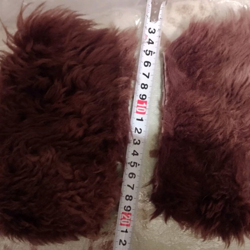 Leather collar and cuffs like new, brown with natural fur