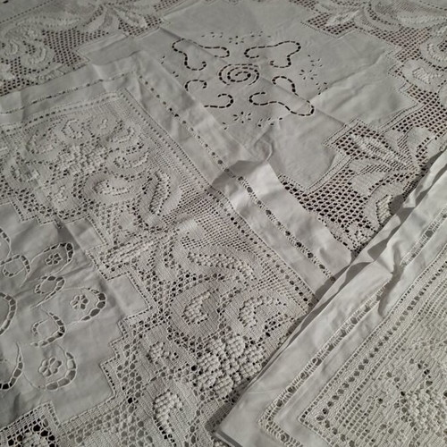 Table linen set of 4 pieces new