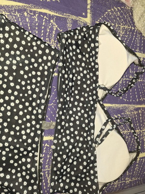 Shein floral swimsuit like new, black and white, XL