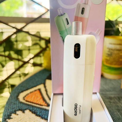 Aspire Fluffi White like new with 2 coils