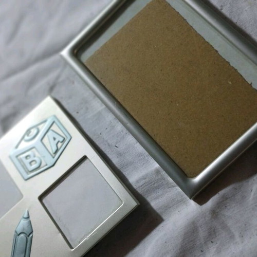 Photo frame set used without damage
