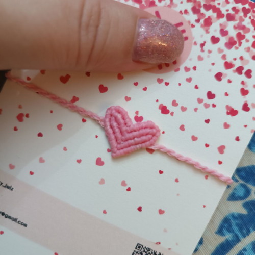 Macrame bracelet with heart, new, pink