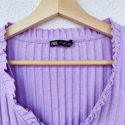 Zara cropped blouse new with buttons and soft fabric