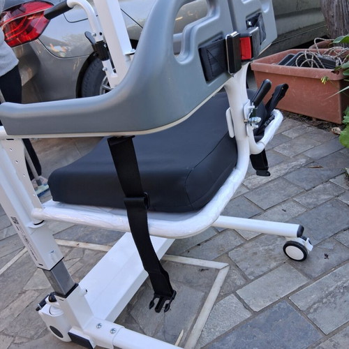 Wheelchair, new, latest technology, adjustable height, side panels