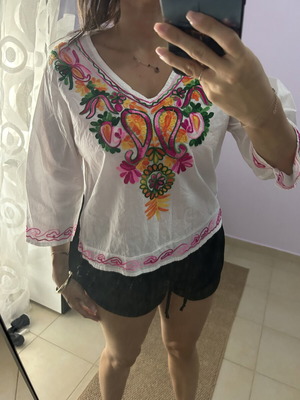 Boho embroidered blouse white like new