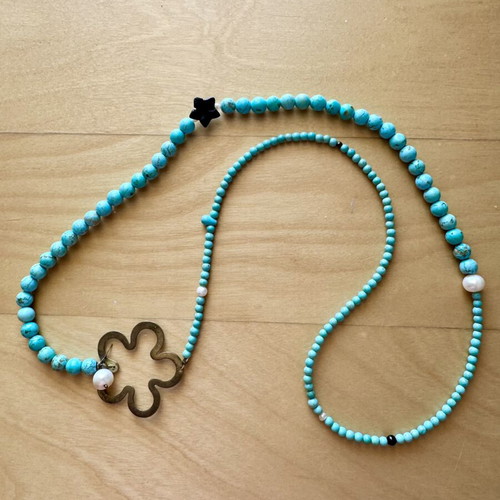 Boho Turquoise Beaded Necklace with Pearl Pendant like new