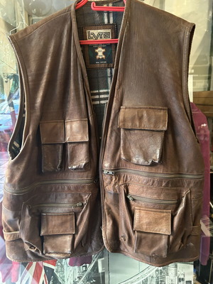 Vintage leather sleeveless vest, brown