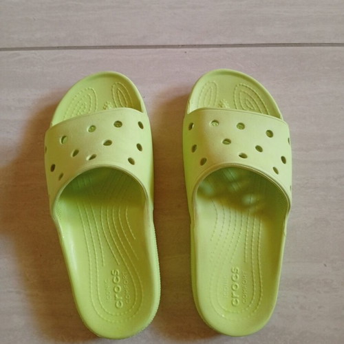 Crocs slippers lime color, size 40