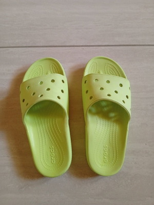 Crocs slippers lime color, size 40