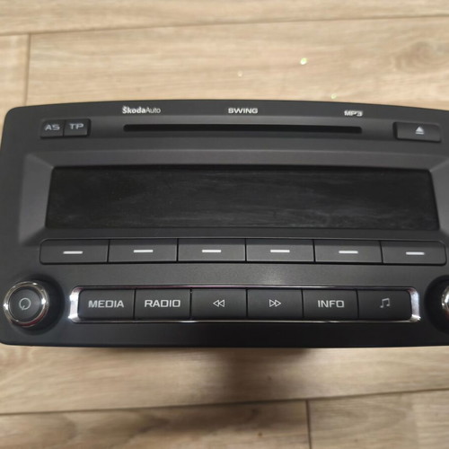 Skoda Octavia radio-CD player used, factory original