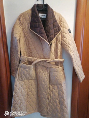 Women's long beige coat like new, size L
