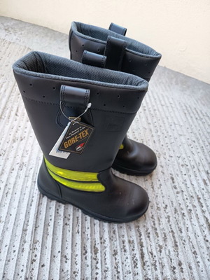 GORE-TEX Firefighter Boots No41 New Unworn Black