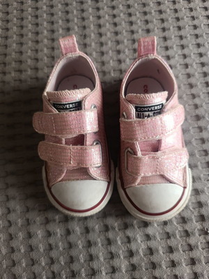 Converse All Star shoes, size 21, pink sparkle