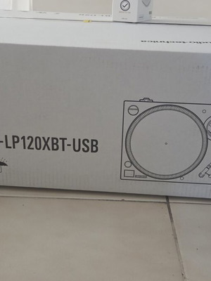 Audio-Technica AT-LP120XBT πικάπ