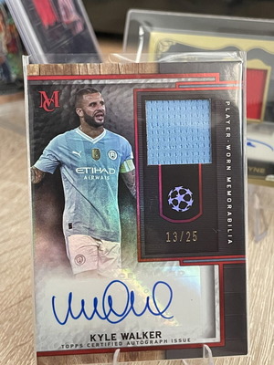 Kyle Walker 2023-24 Topps Museum Collection UEFA Champions League κάρτα σαν καινούργιο