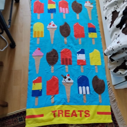 Summer Treats beach towel microfiber
