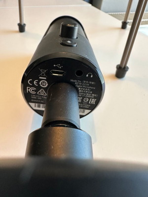 Razer Seiren X microphone like new
