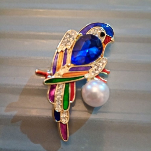 Parrot Brooch new with colorful enamel, crystals and pearl