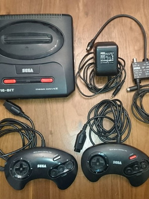 Sega Mega Drive II used console with two controllers and NBA LIVE 96