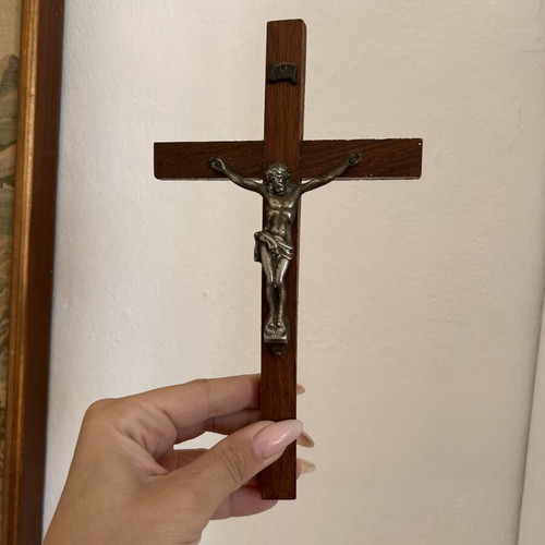 Wooden cross like new