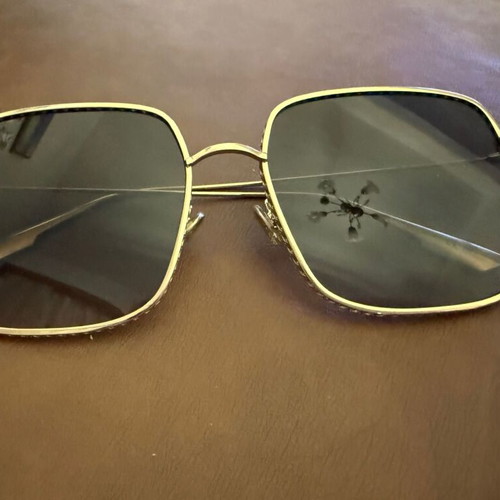 Christian Dior sunglasses like new, gold frame