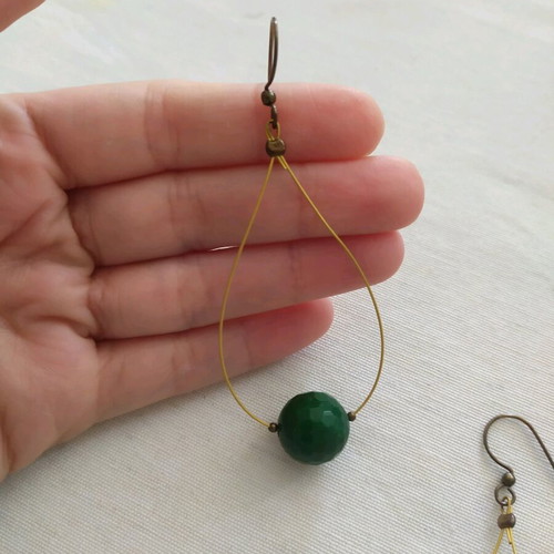 Long earrings like new with green stones