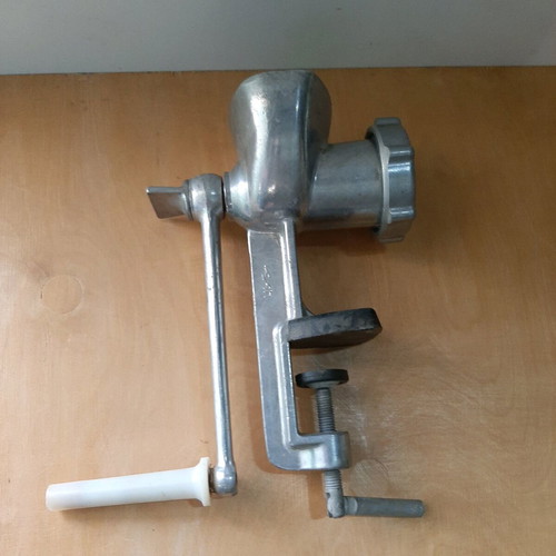 Manual meat grinder 60s-70s like new, aluminum