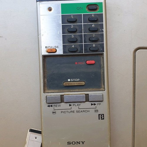 Sony SL-T30ME Betamax video cassette recorder, multi-norm