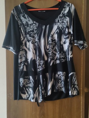 Women's blouse like new, black and white, sizes L and XL