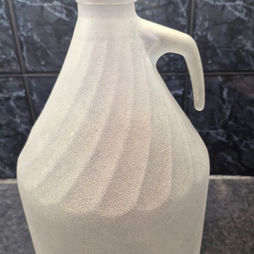 Glass decorative item like new with pearly frosted glass effect