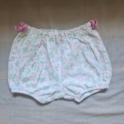 Printed shorts for 1-year-old girl like new, size 12-15 m