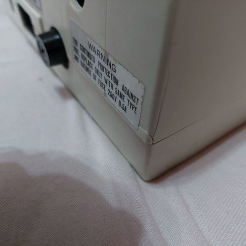 Commodore 1541 drive like new with 2 floppy disks