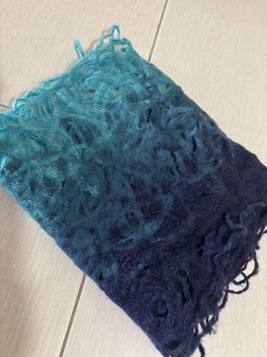 Scarf used in impressive blue color