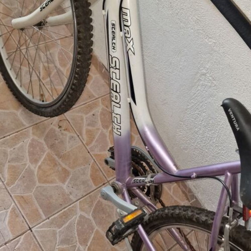 Women's Mountain Bike used, 24 Inch, V-Brakes, 7 Speeds