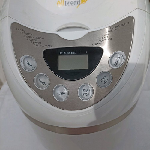 Izzy bread maker new, white