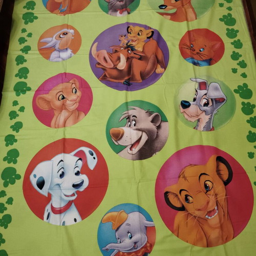 Children's bedding set with animals, like new