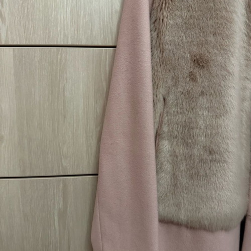 Zara medium coat with fur like new