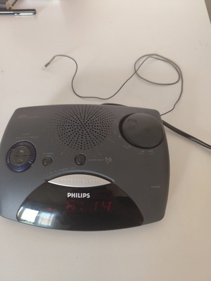 Philips AJ3190/00 digital table radio alarm clock used
